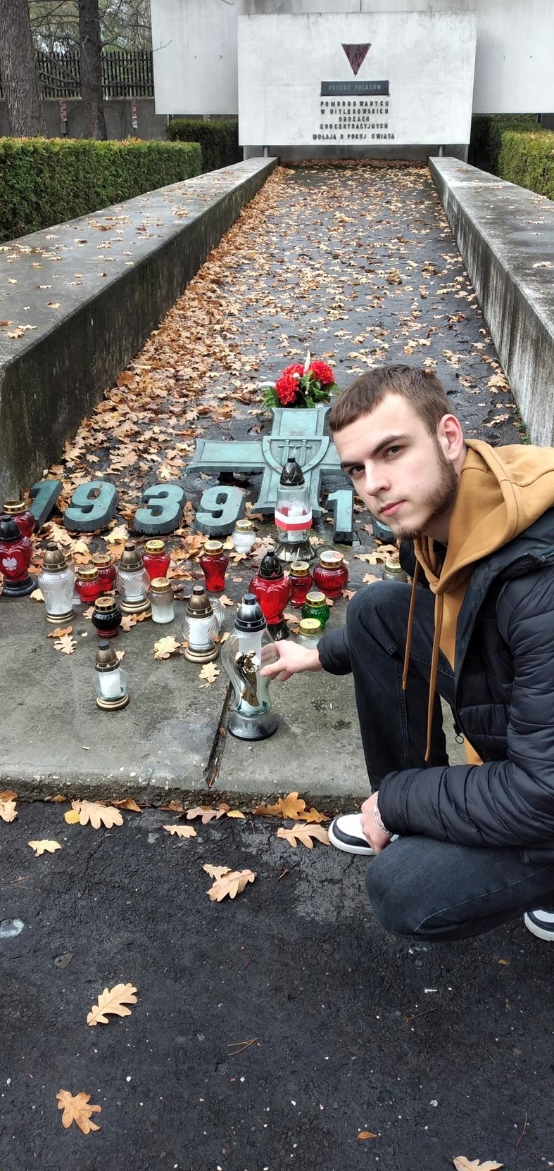 Akcja Znicz - pamiętamy o zapomnianych.